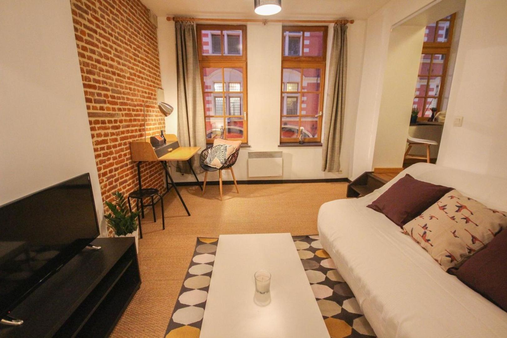One Bedroom Equipped In Old リール エクステリア 写真
